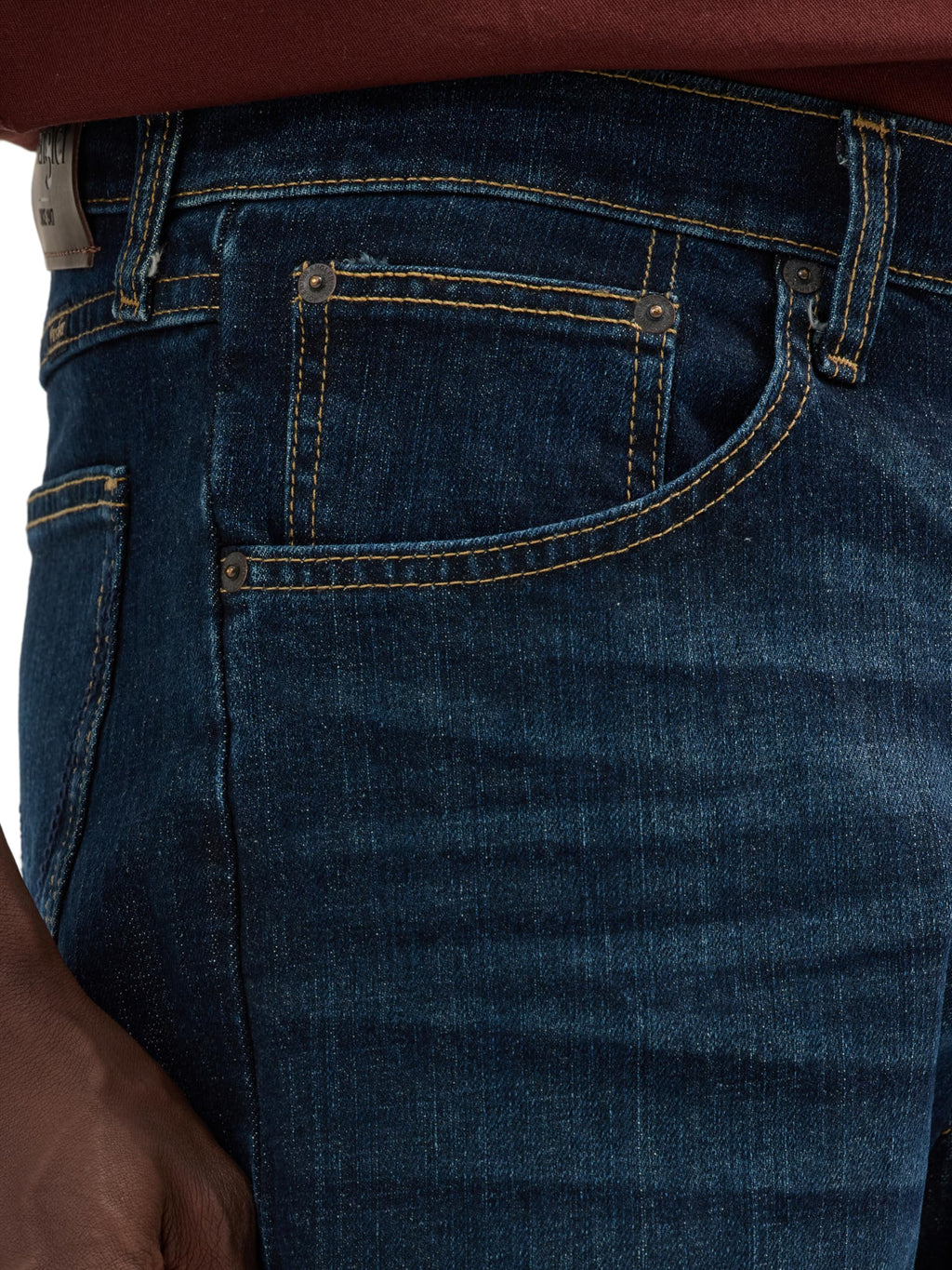 Wrangler Men's Free-to-Stretch Relaxed Fit Jean, Blackened Indigo, 42W x 30L